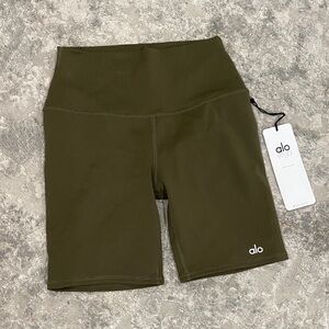 alo high waisted biker shorts